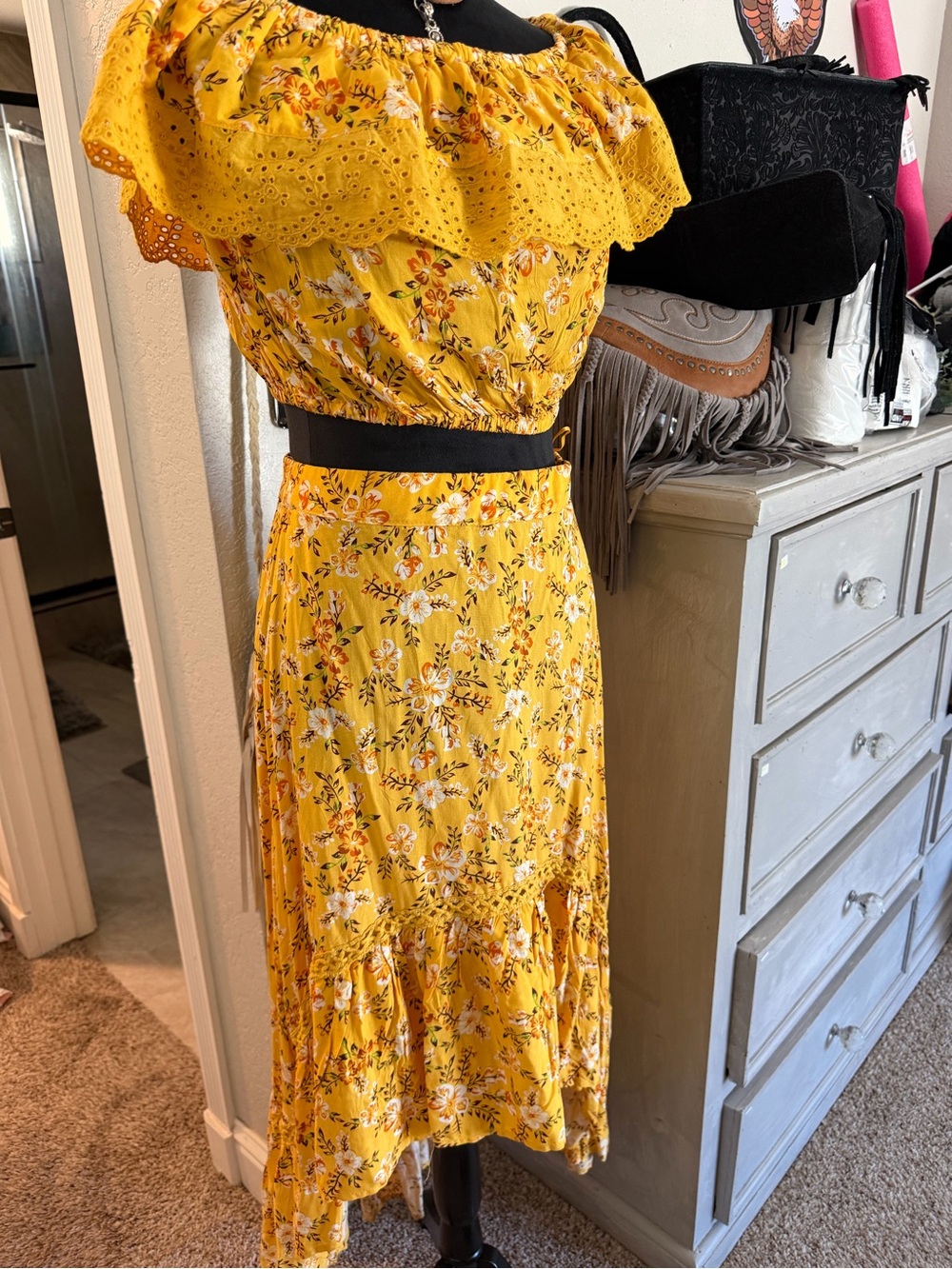 Yellow Floral Off-Shoulder Midi Dress - Breezy Summer Style set